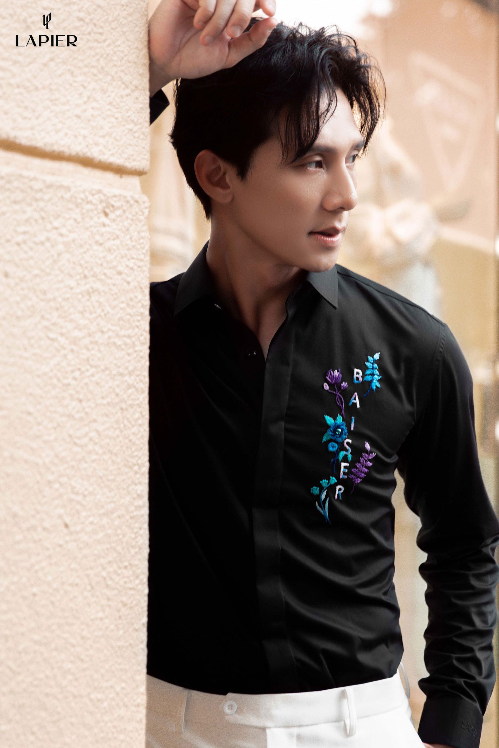 Áo sơ mi nam cao cấp LAPIER Thêu đính Thủ công Baiser/ Nụ hôn - Ảnh 2